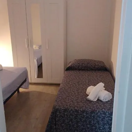 Bari, Puglia. E Facile Da Raggiungere !! 바리